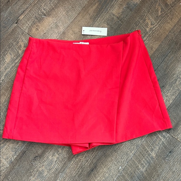 NEW Francesca's Women’s Twill Mini Skort Red Size Large Cute - Picture 1 of 6